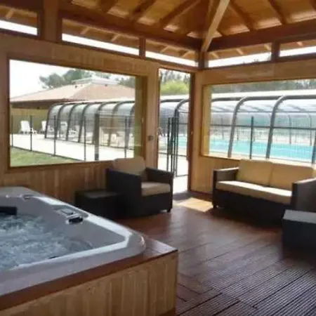 Campsite 4 Etoiles - Piscine - Eebibe Saint-Michel-Escalus
